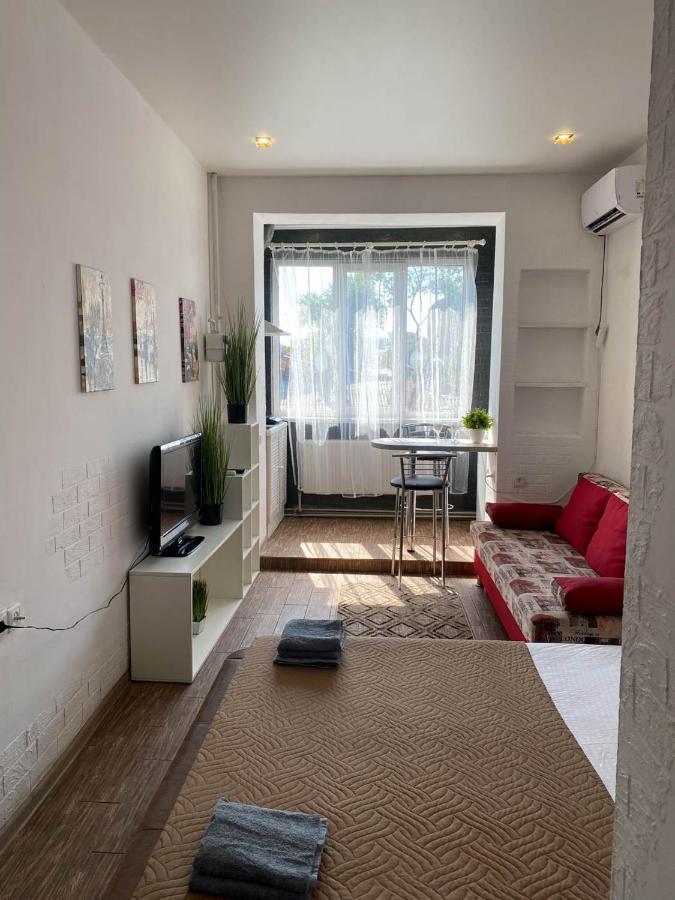 Well Located Studio - Yaroslavska Str. 21 Apartament Charków Zewnętrze zdjęcie